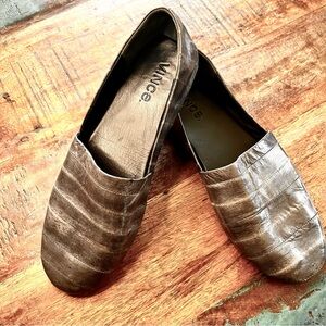 Vince Women’s Bogart Slip on Loafers, Graphite Eel-Skin, Sz. 7.5